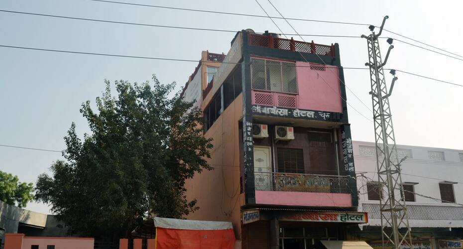 Hotel Shri Barbosa, Churu 3